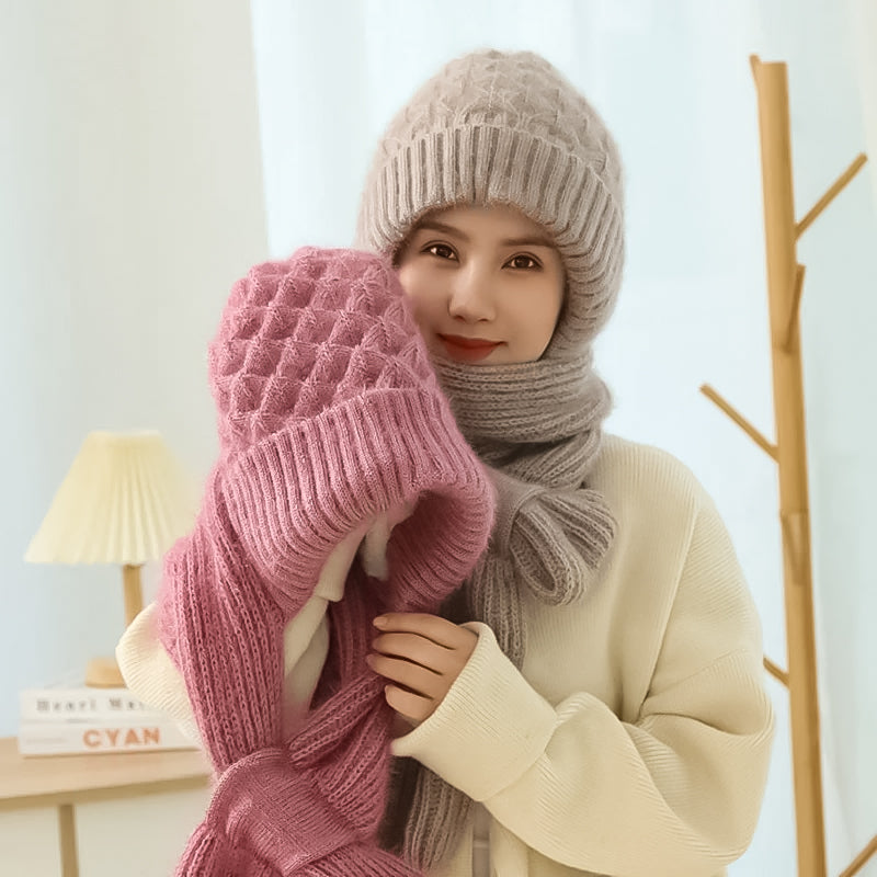 Mia | Comfortable Knitted Hat and Scarf