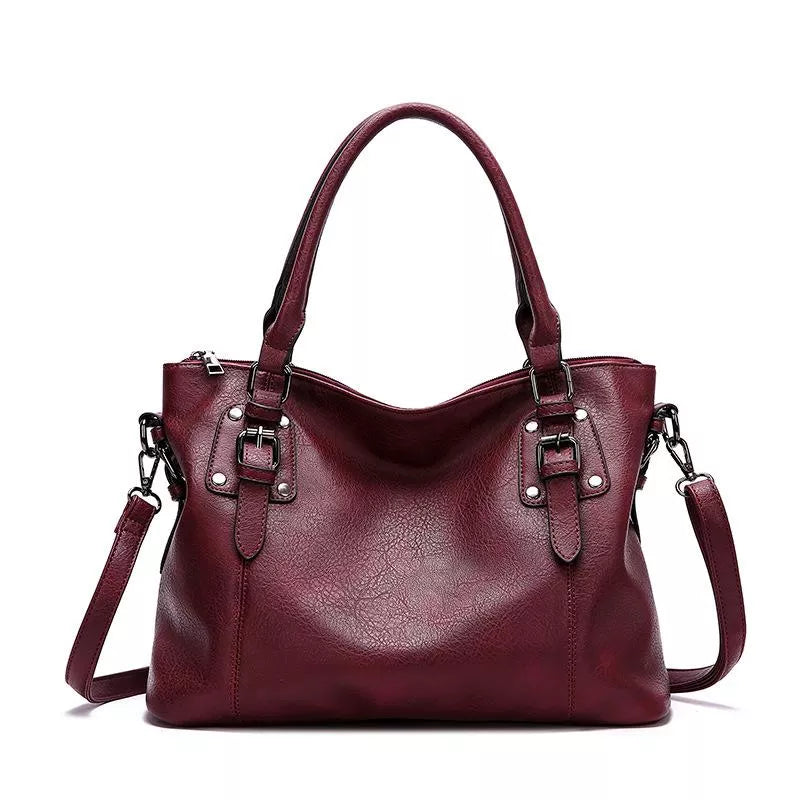 Chloe | Elegant leather shoulder bag