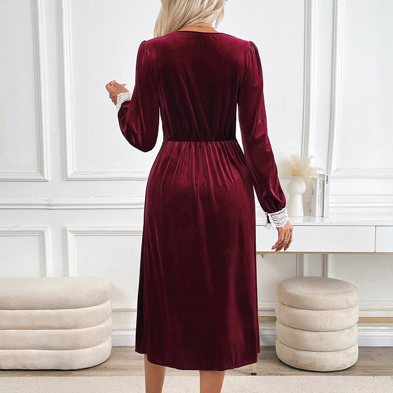 Emily | Elegant Velvet Dress